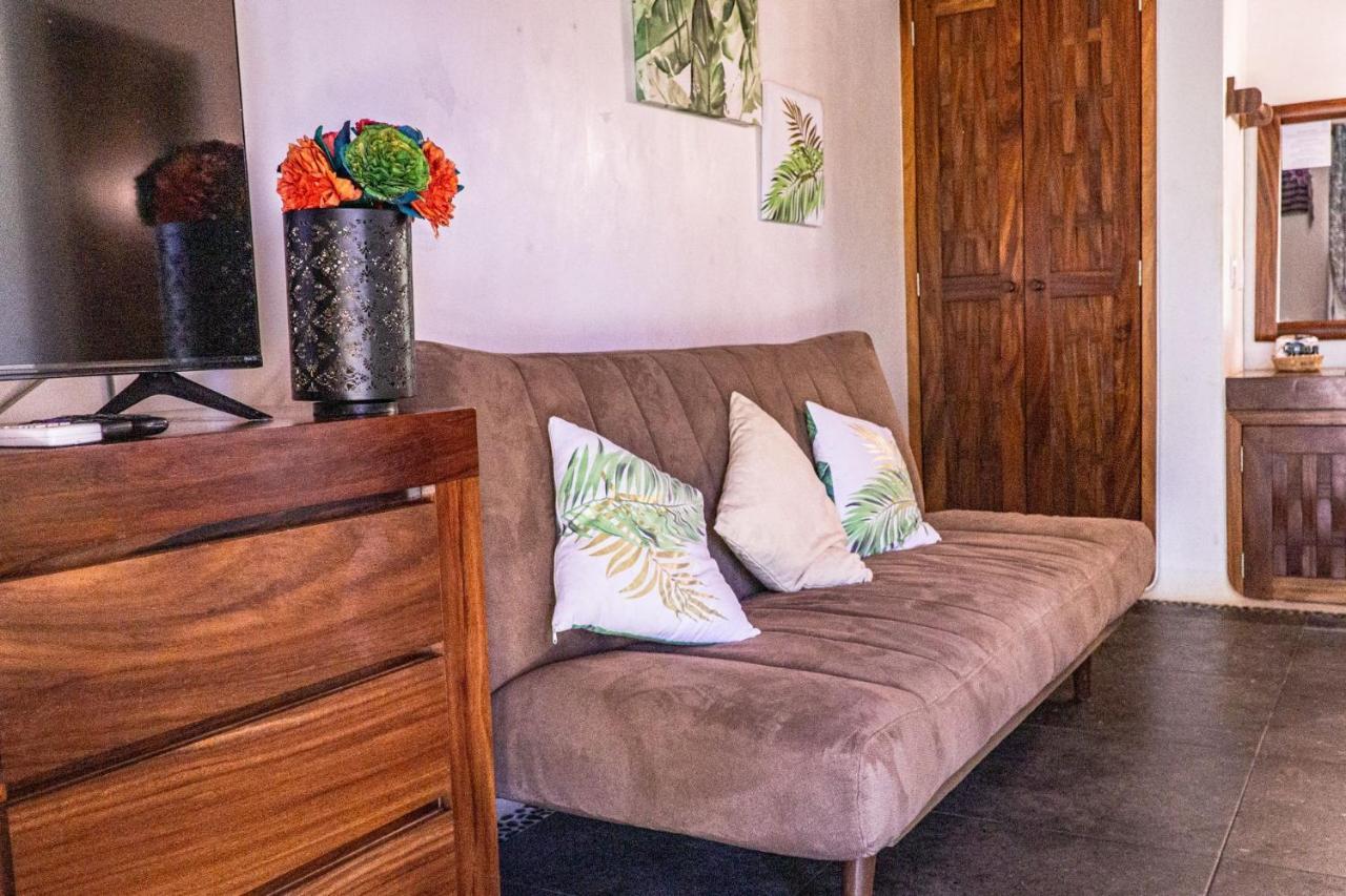 Hotel Bajito Bay Тронконес Екстериор снимка