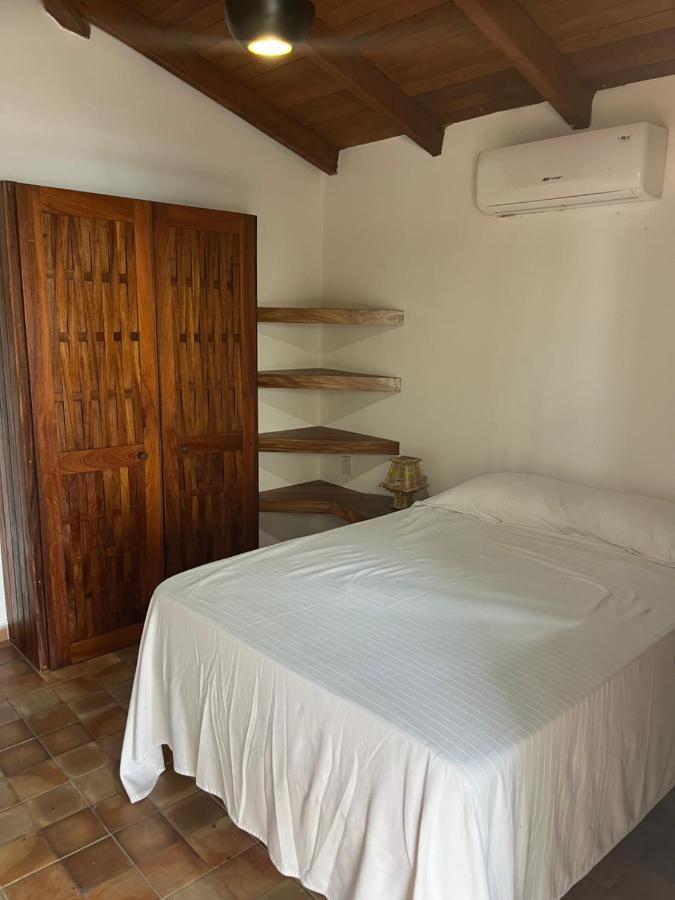 Hotel Bajito Bay Тронконес Екстериор снимка