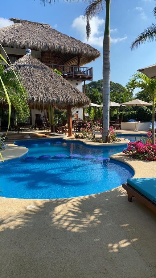 Hotel Bajito Bay Тронконес Екстериор снимка