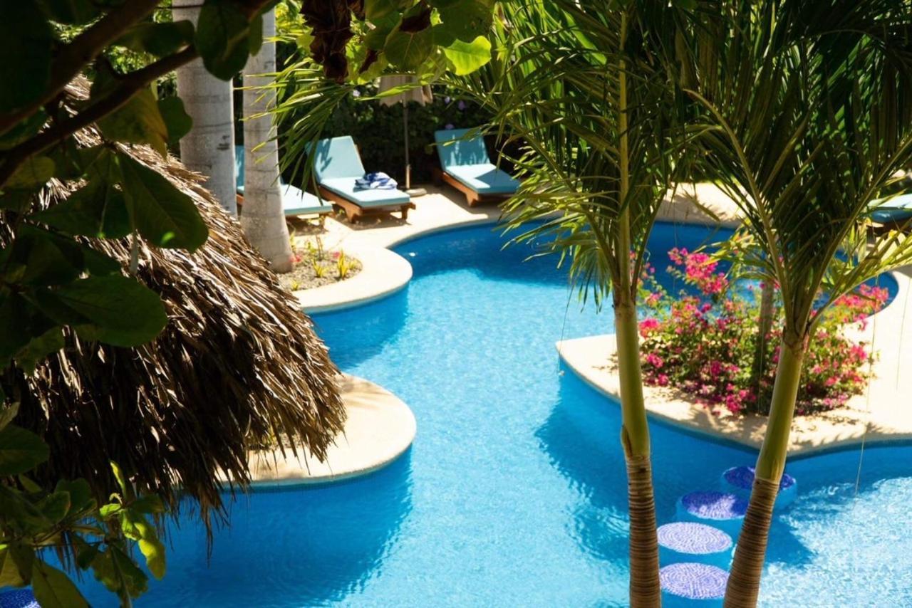 Hotel Bajito Bay Тронконес Екстериор снимка