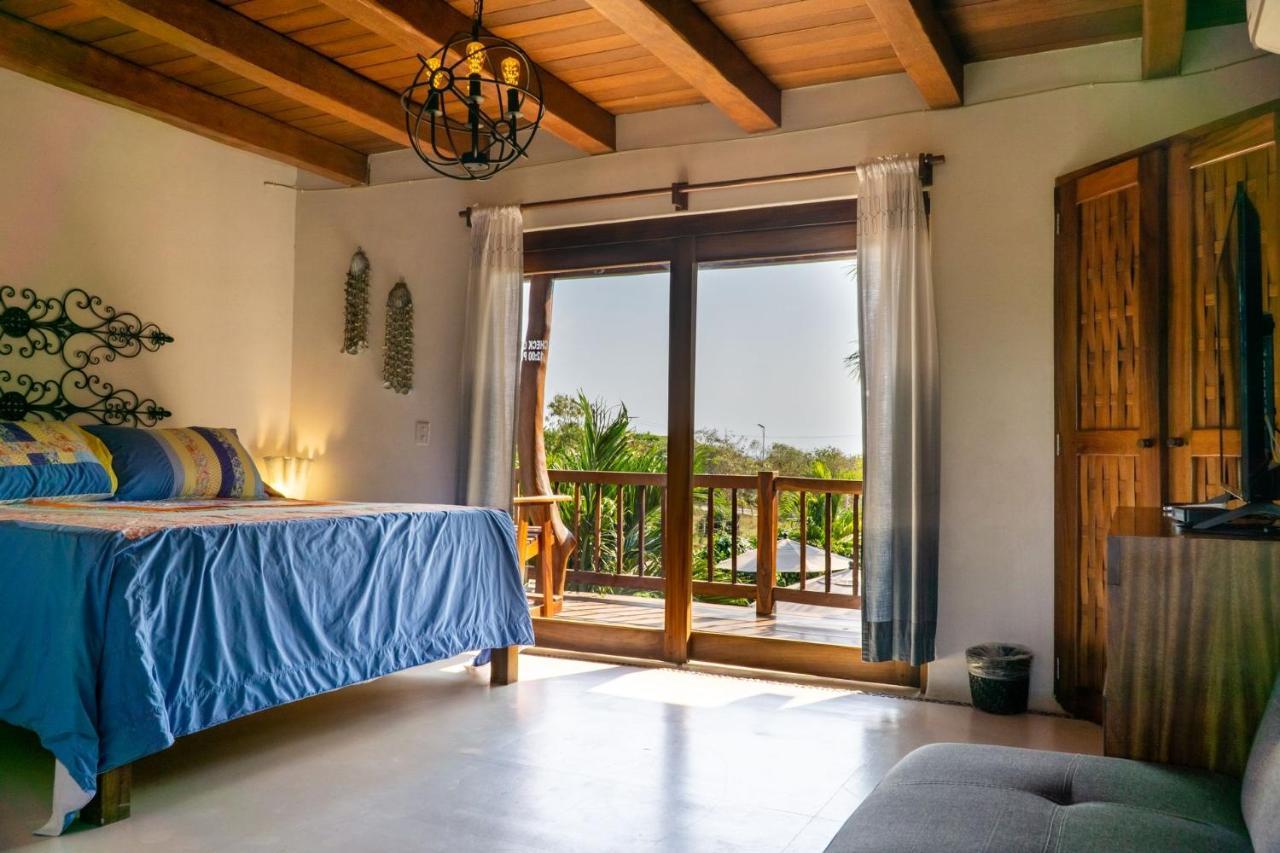 Hotel Bajito Bay Тронконес Екстериор снимка
